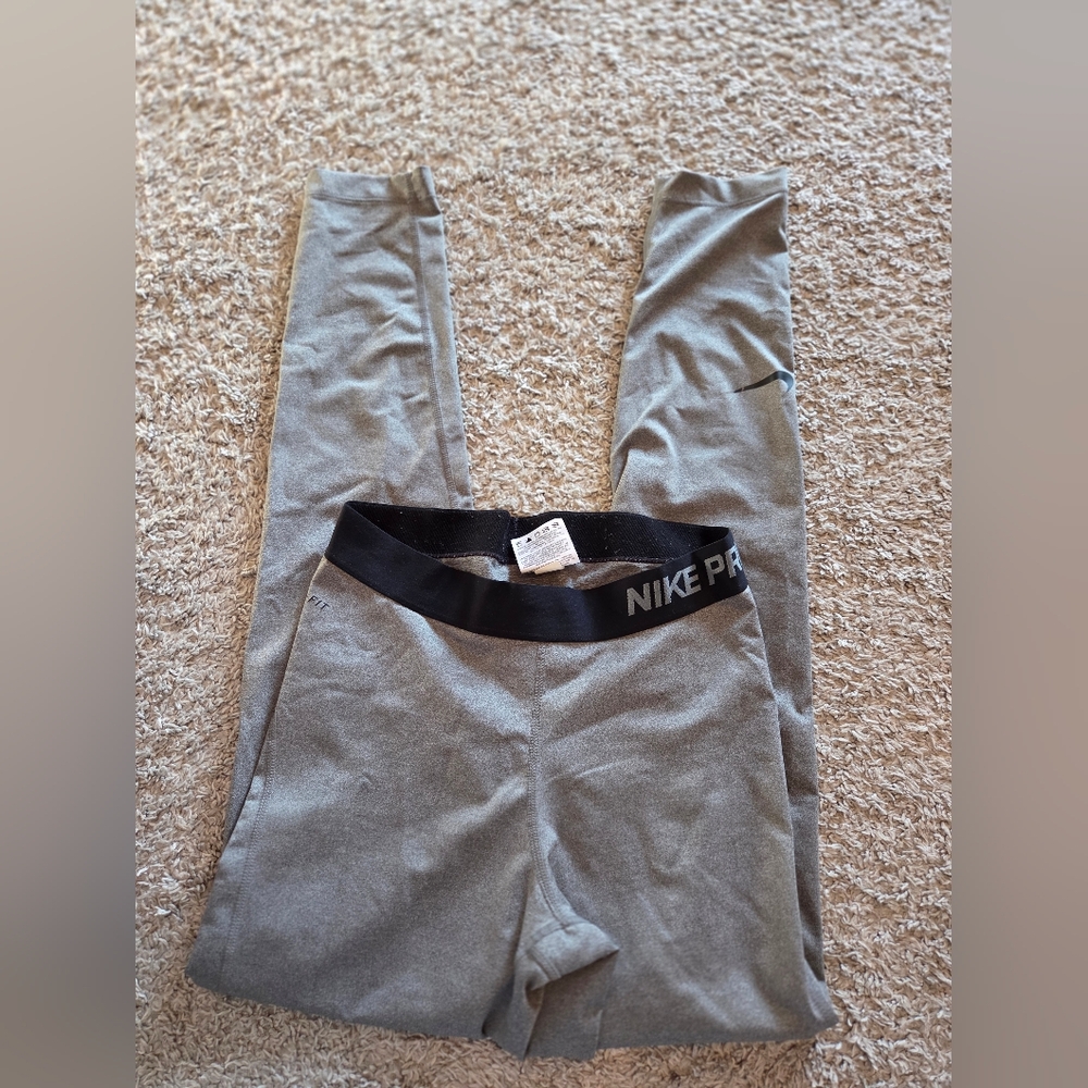 Nike Pro Dri-Fit Gray Leggings